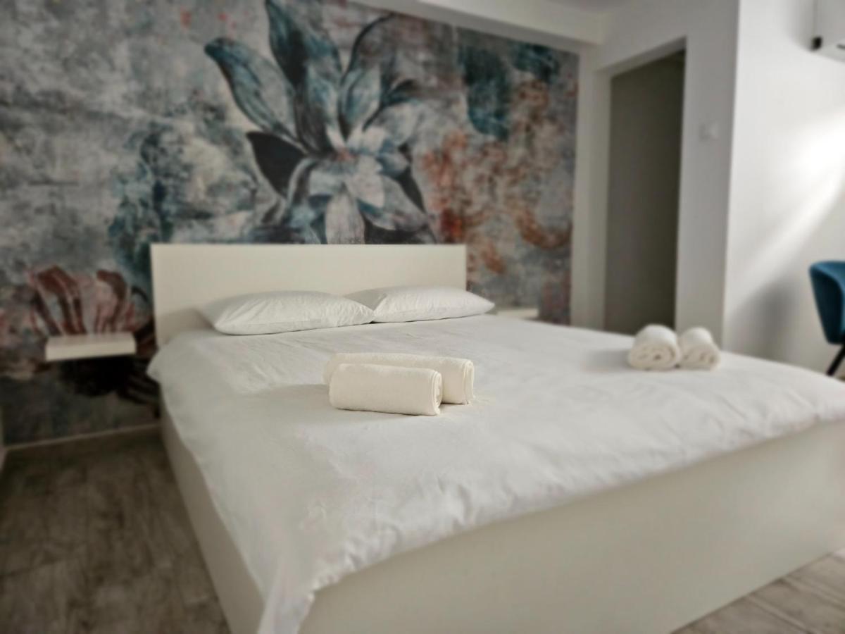 Comfort Rooms Remiza - Free Private Parking - Self Check-In Zagreb Exterior photo