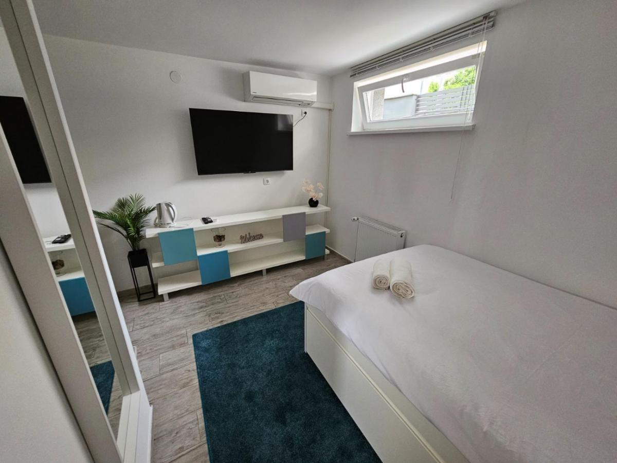 Comfort Rooms Remiza - Free Private Parking - Self Check-In Zagreb Exterior photo