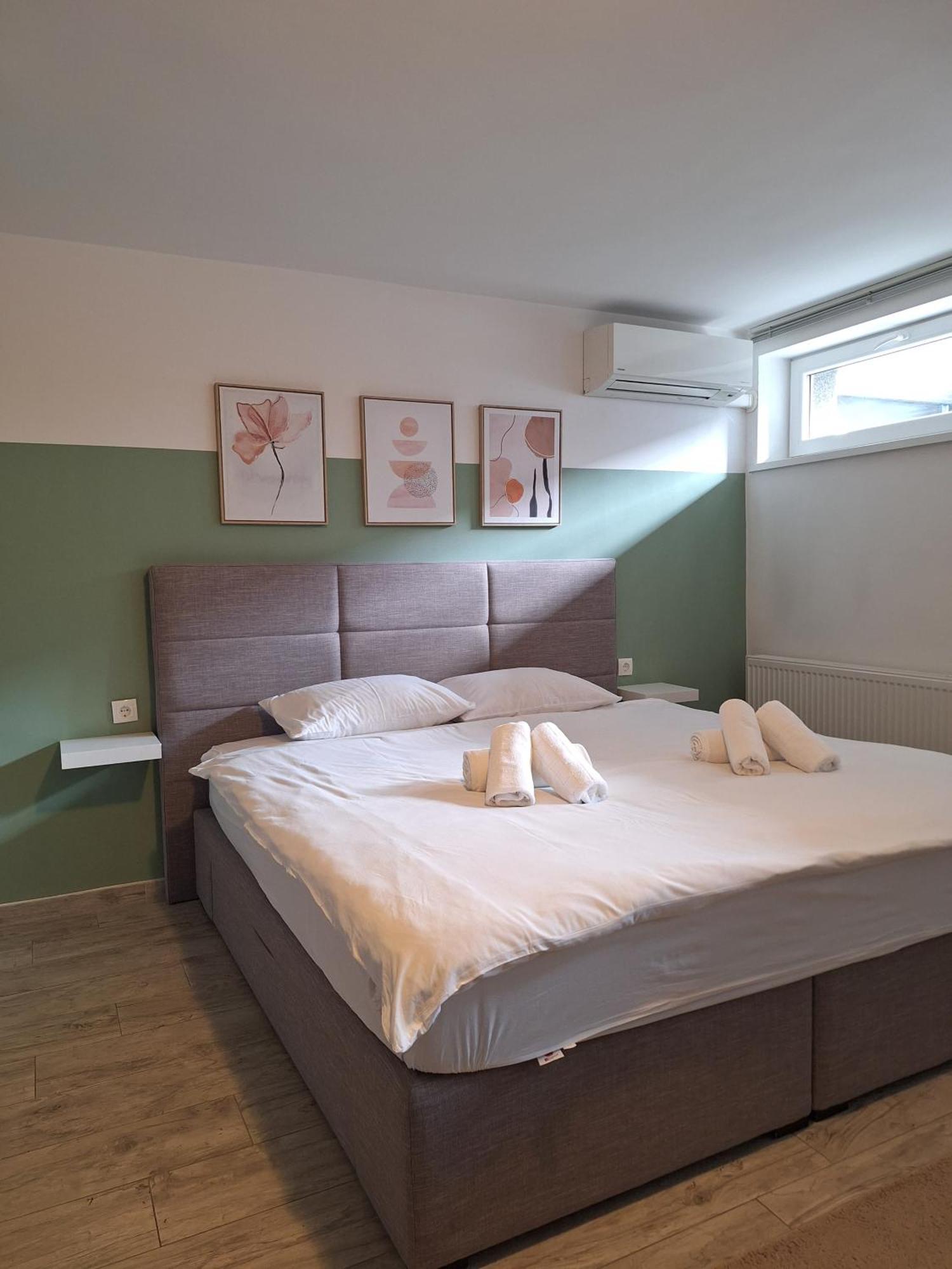 Comfort Rooms Remiza - Free Private Parking - Self Check-In Zagreb Exterior photo